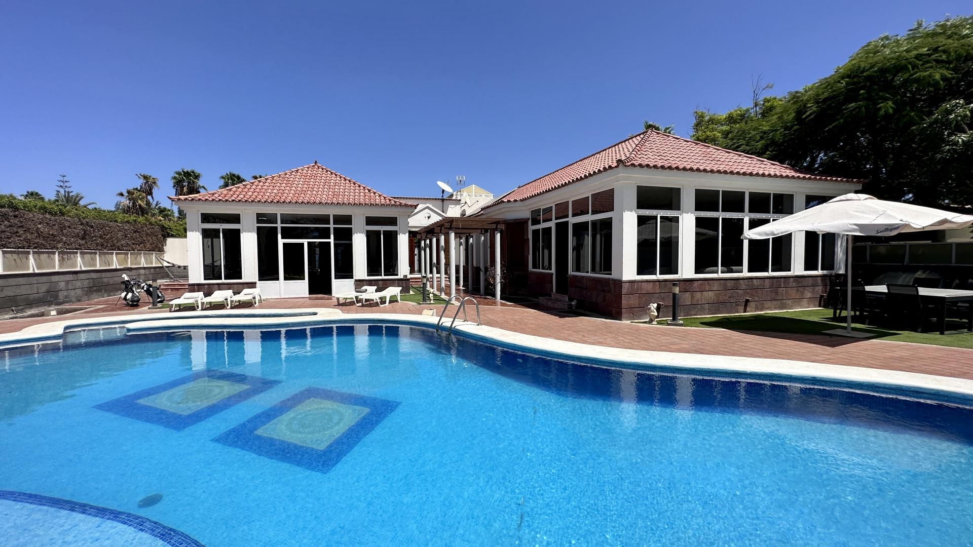 Purchase: House (35107)