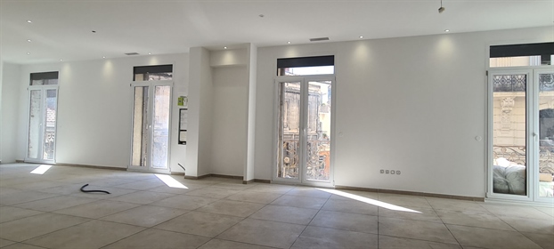 3-стаен апартамент (102 m²) за продажба в Монпелие