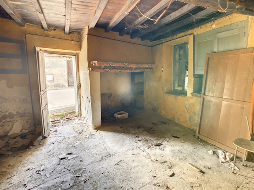 Exclusivity Morlaas - 3-room house to renovate