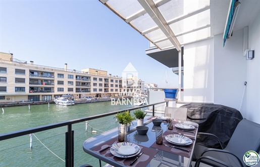 Renovated semi-detached house with mooring before the bridges, Empuriabrava