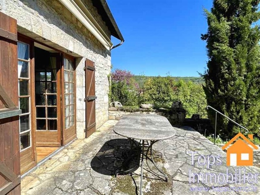 3 Bedroom stone house with pool in the Lot Valley
