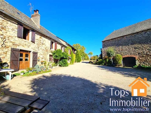 Corps de ferme ideal for B&B with 3 acres of land