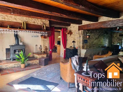 Corps de ferme ideal for B&B with 3 acres of land
