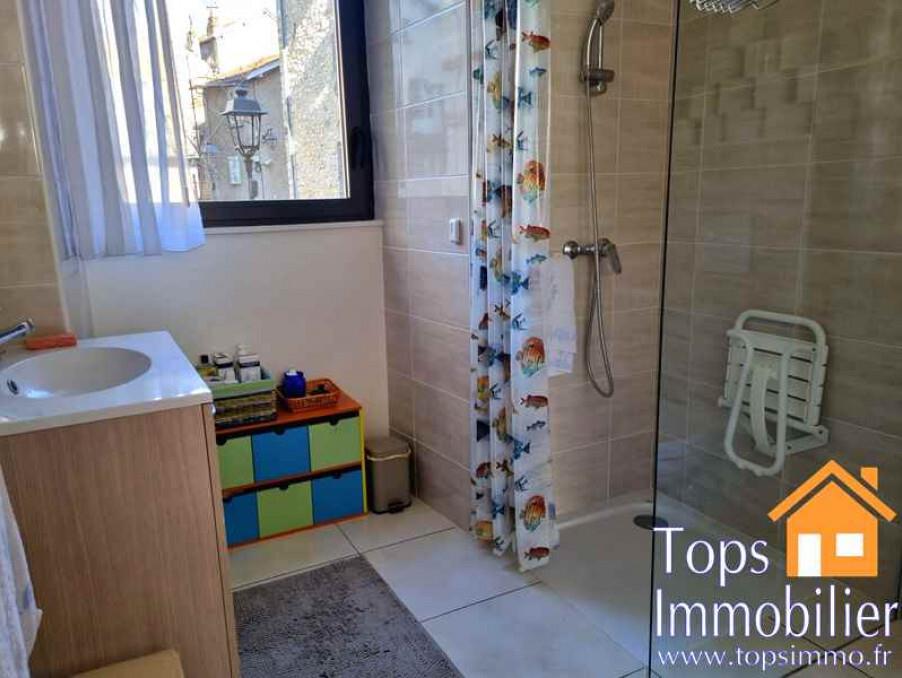 Three bedroom flat with parking - Luxury senior residence - Town centre