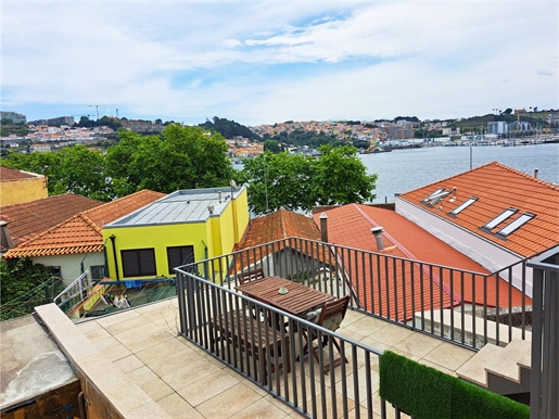 Appartement duplex avec deux chambres, Ouro,Porto