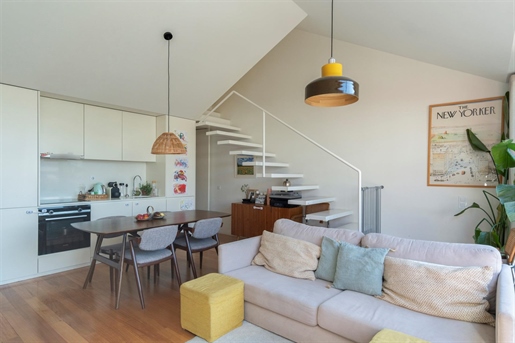 Duplex appartement met 2 slaapkamers, M. Gomes Costa, Porto