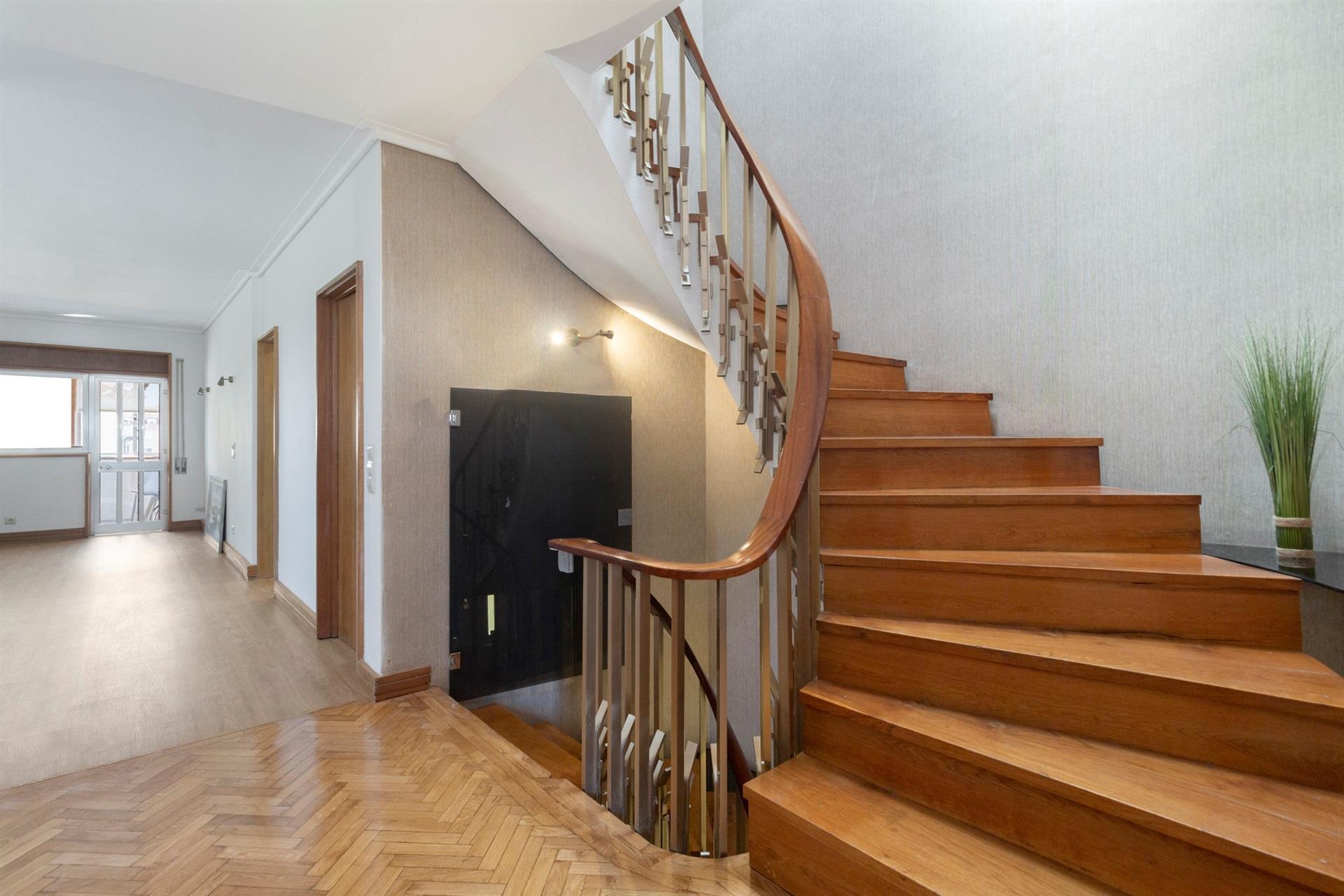 4-bedroom Villa, Downtown Porto