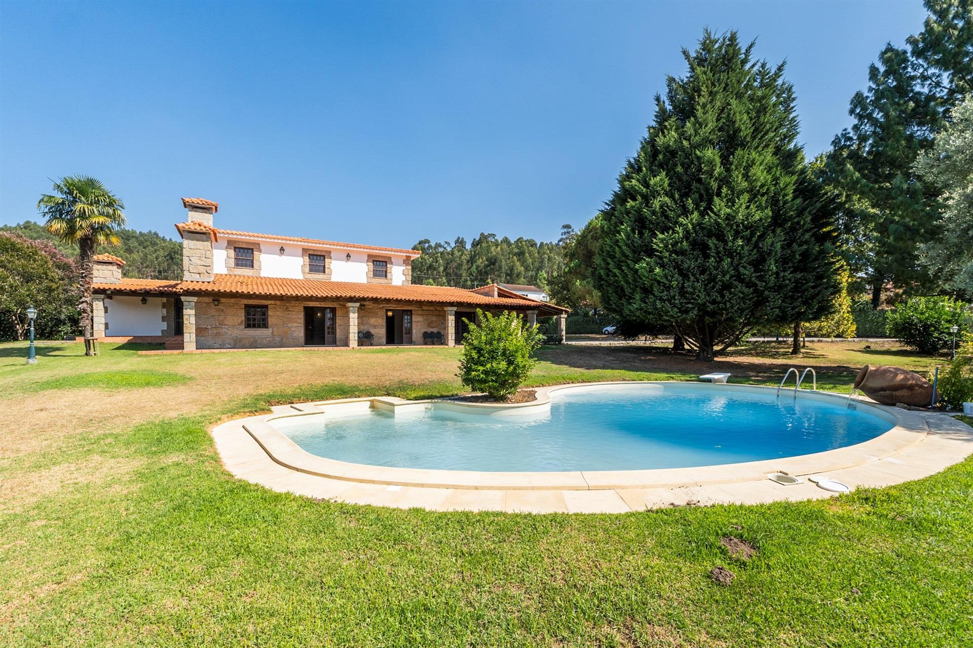 5 bedroom villa - Penafiel