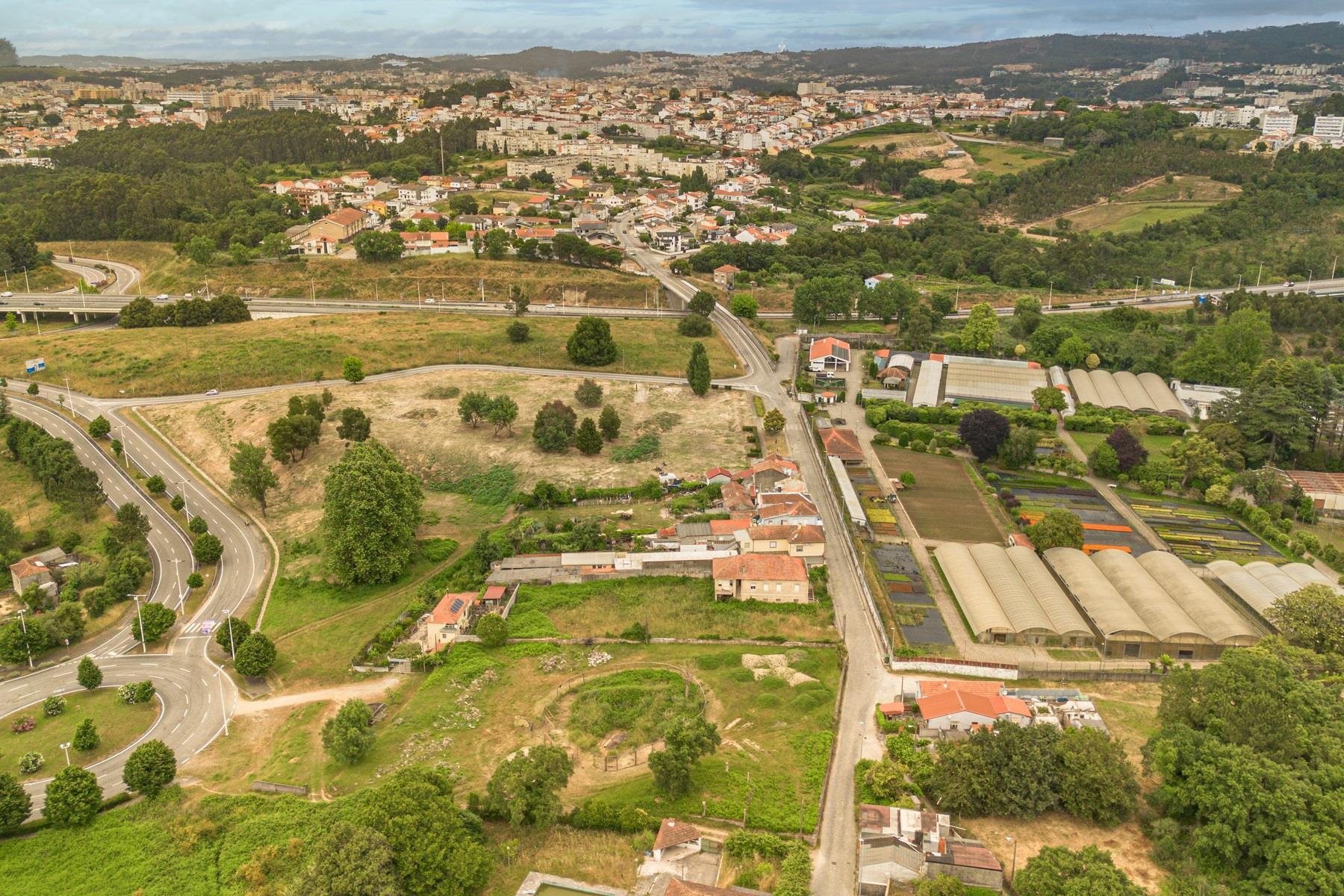 Terreno com ruina, Porto, Campanhã