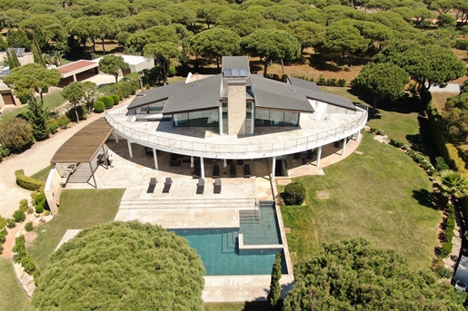 Contemporary Villa in Pinhal Velho, Vilamoura