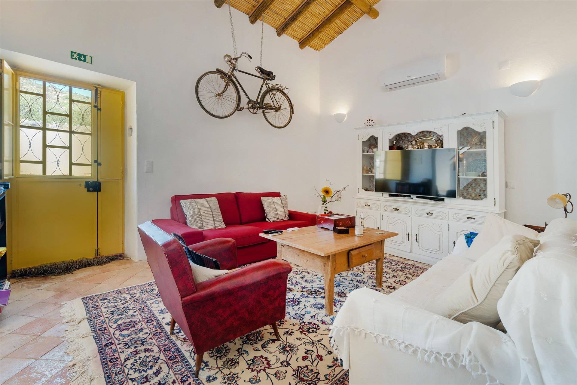 Villa in Santa Barbara de Nexe