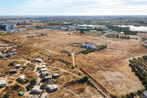 Building plot in Faro