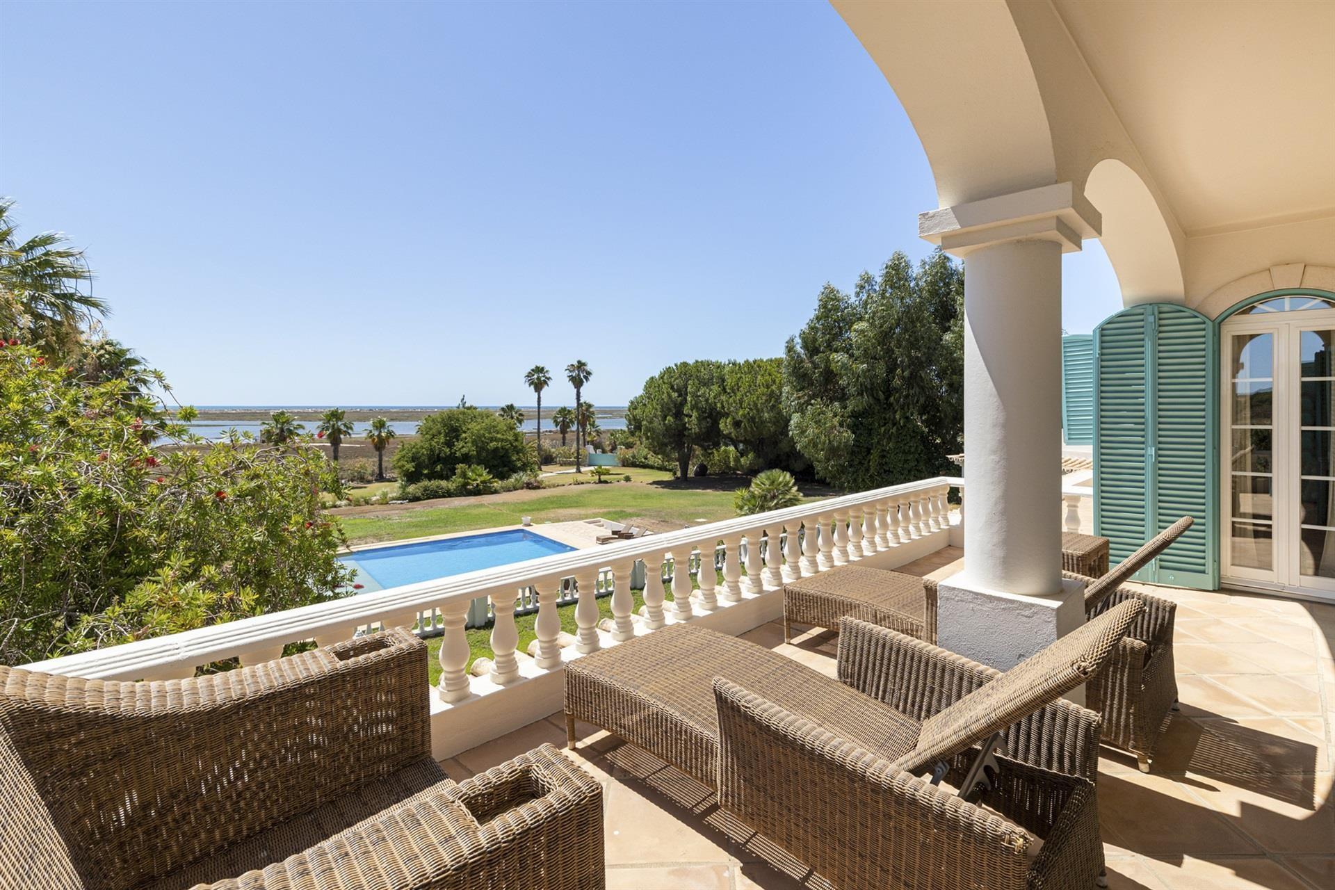 Ria Formosa Frontline 5-Bedrooms Villa
