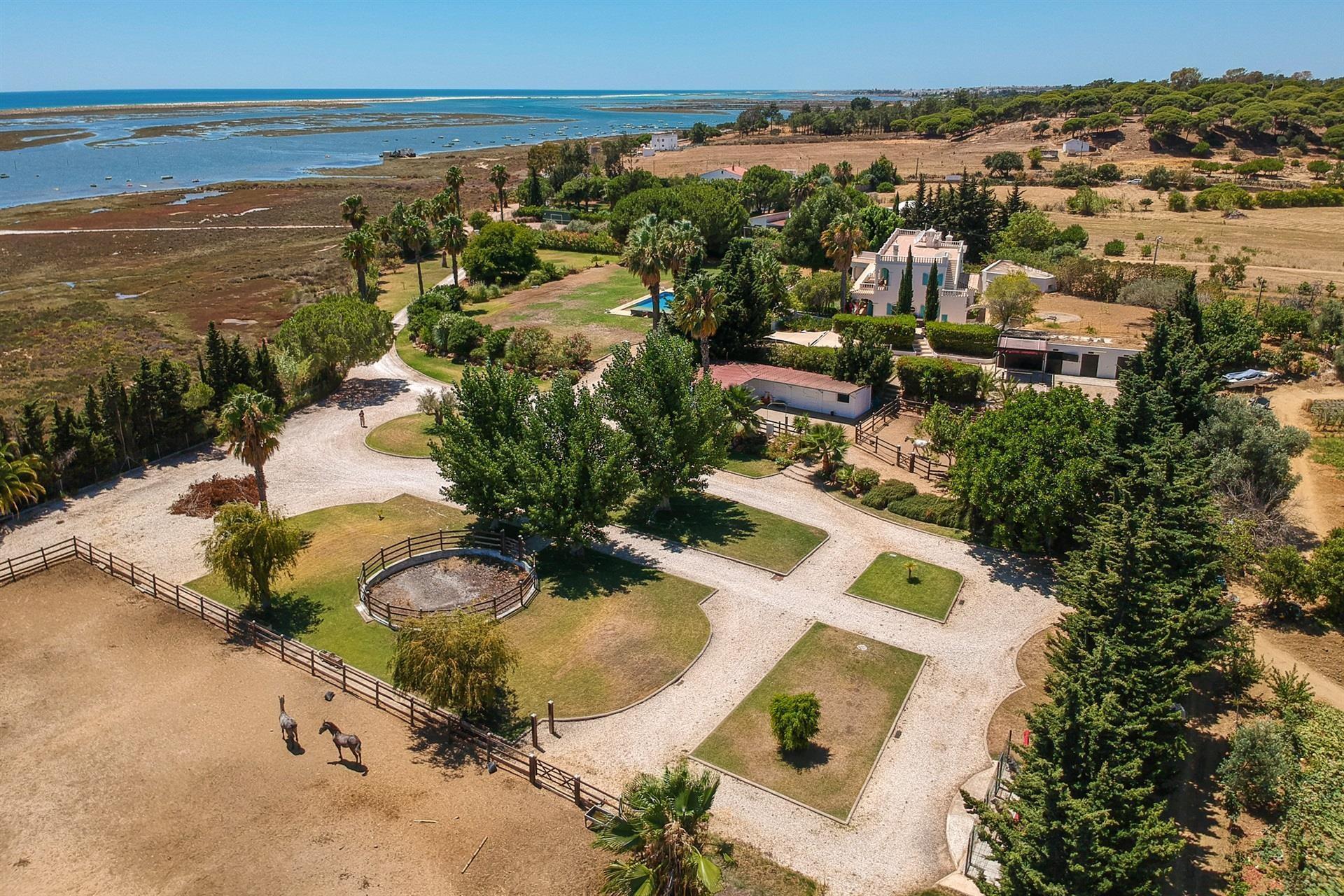 Ria Formosa Frontline 5-Bedrooms Villa