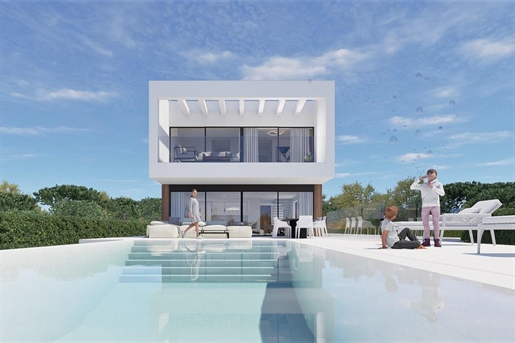 Contemporary villa in Vila Sol