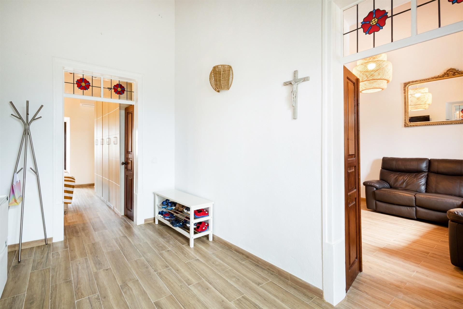 Traditional 6 bedroom villa in Boliqueime