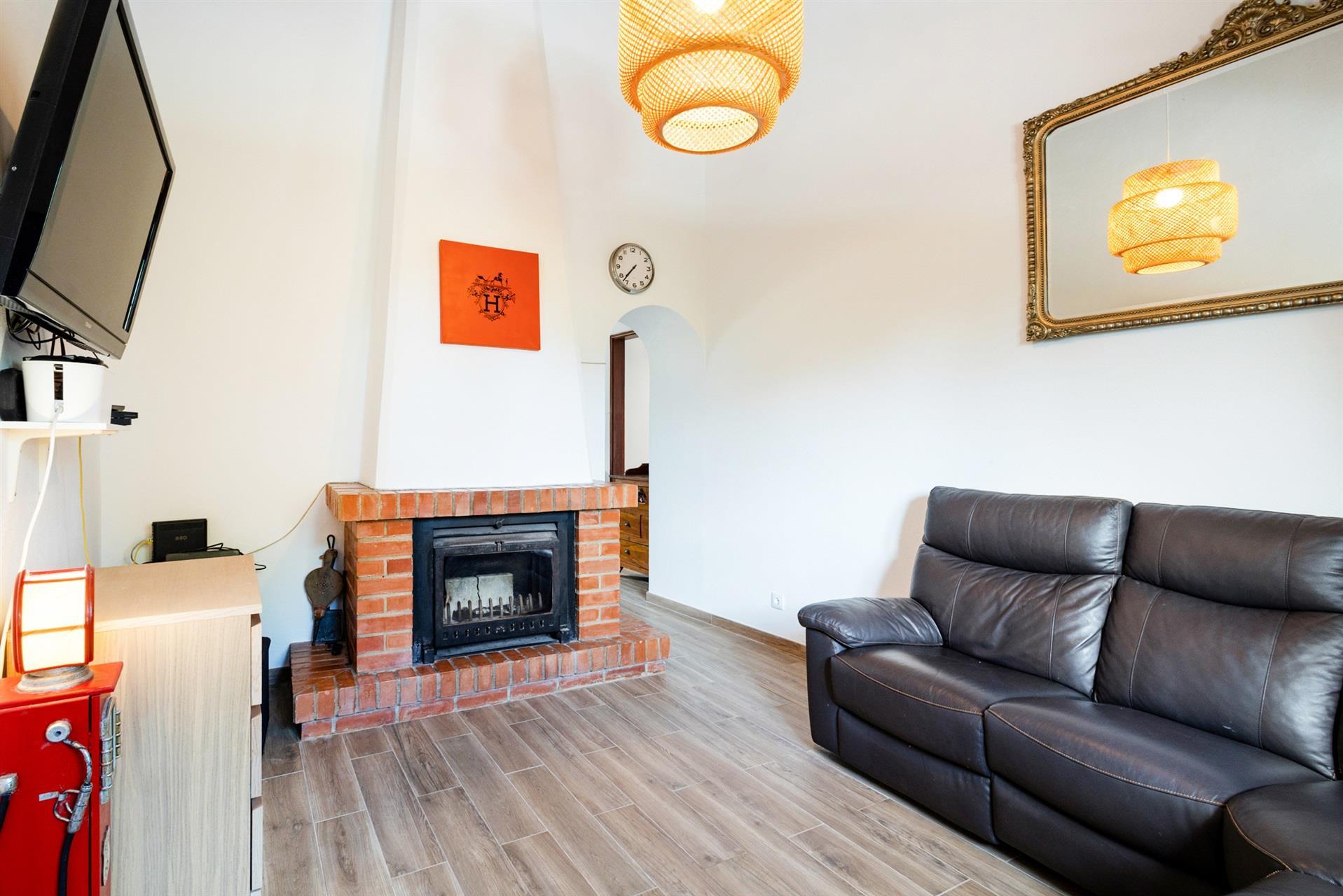 Traditional 6 bedroom villa in Boliqueime
