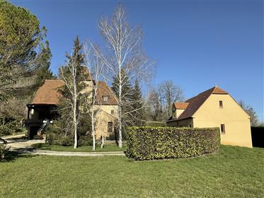 Large house in very good condition on 6.733m² 