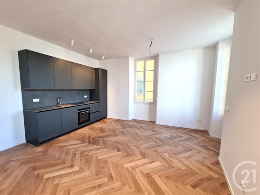Zakup: Mieszkanie (06300)