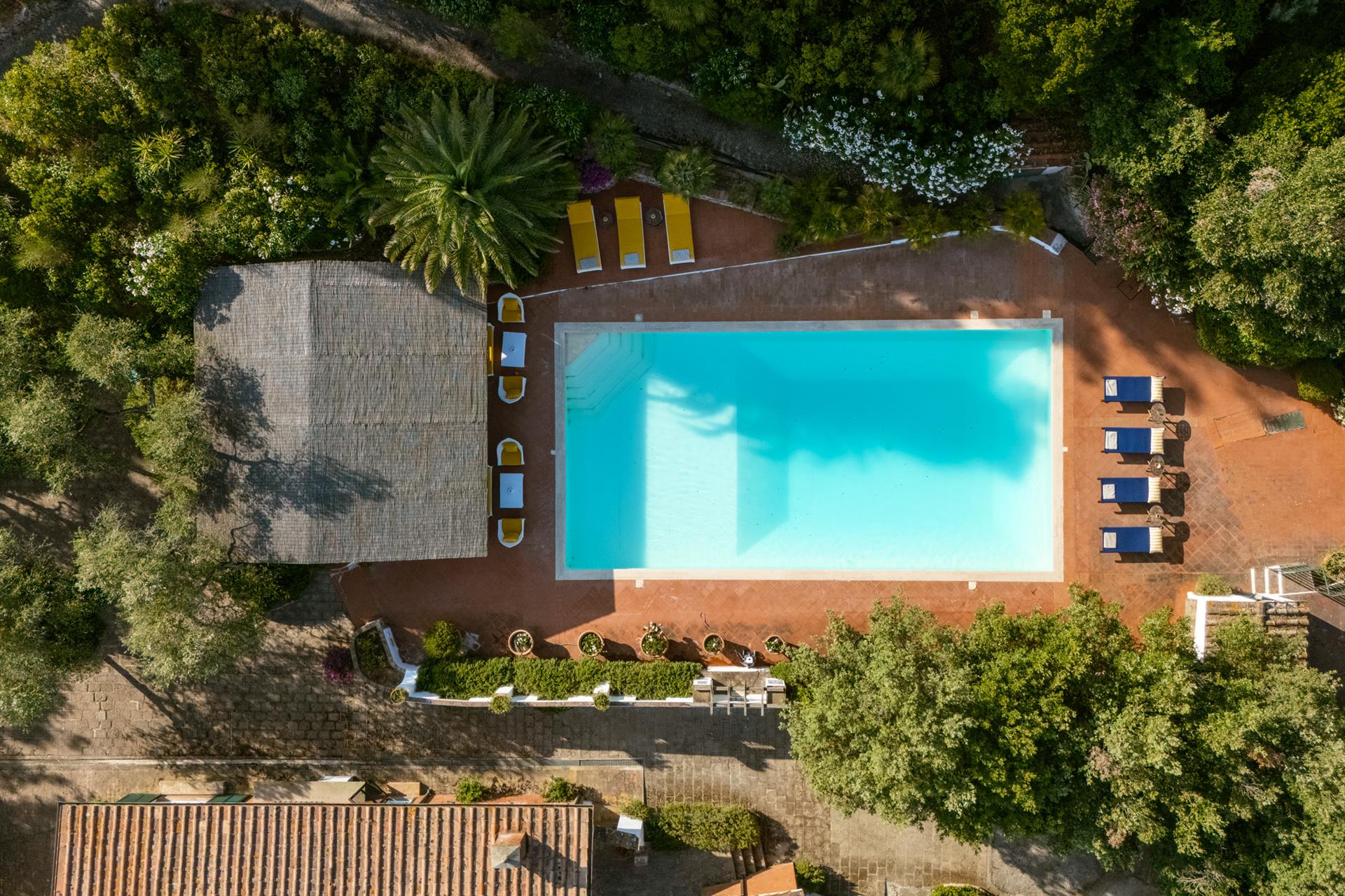 Elegance, history and sea: A villa with a unique charm