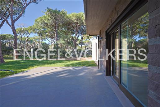 Villa Girasole : résidence exclusive et moderne à Riva del Sole