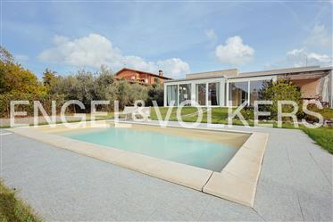 Contemporary villa with pool at the doorstep of Grosseto