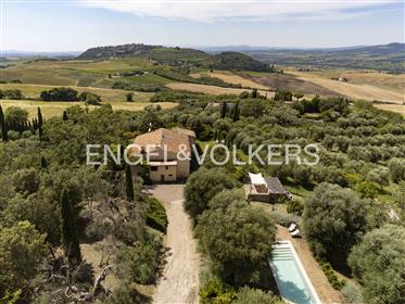 Romantic Farmhouse With Pool In Val D'orcia
