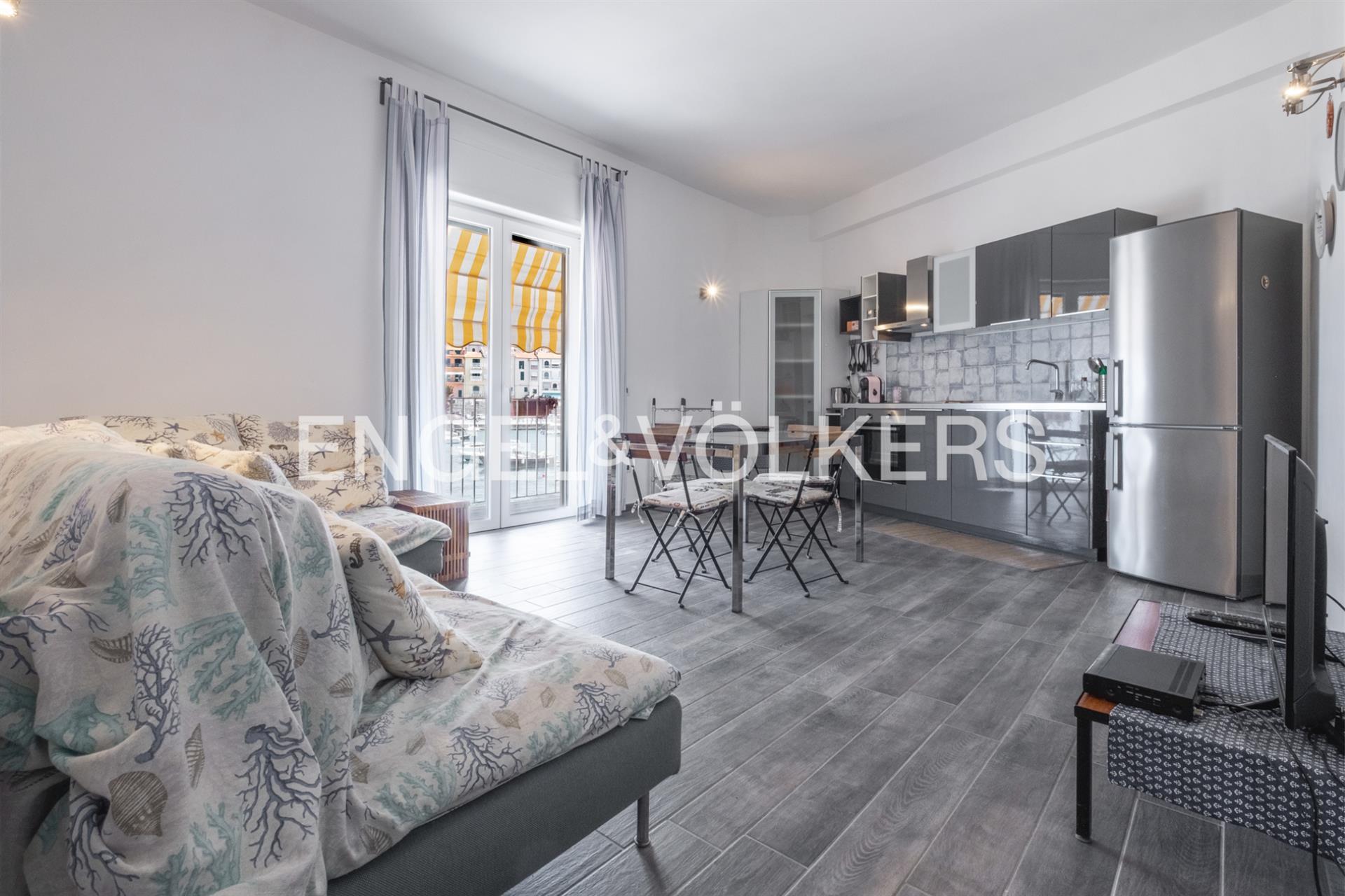 Renovated apartment with sea view