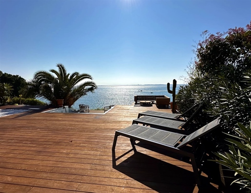 Cap-Ferret, 1st line, superb villa with panoramic and dominant view of the basin, and direct access