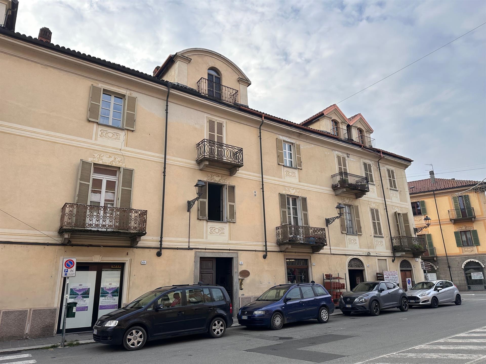 Piękne noclegi z epoki. Mieszkania