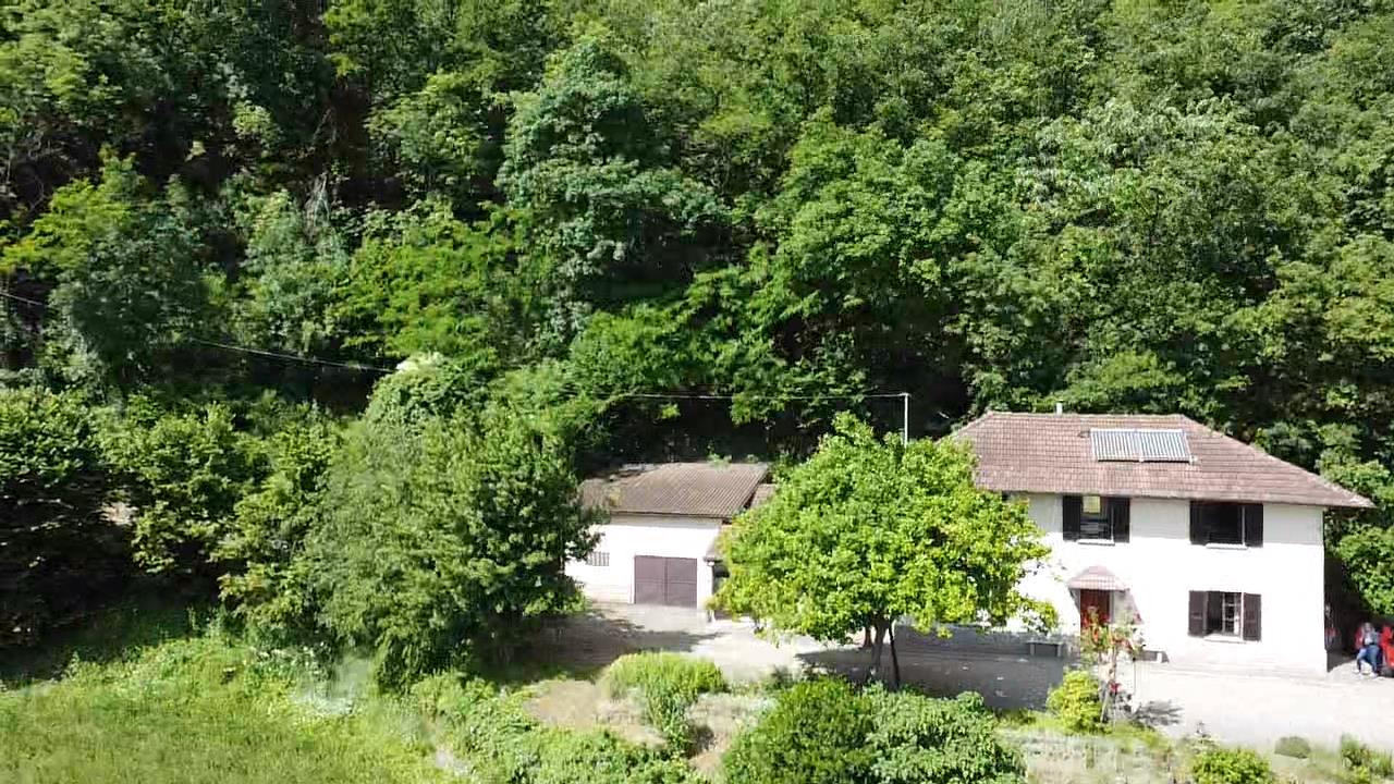 Landhaus in sehr panoramischer und ruhiger Lage mit freiem Blick auf Acqui Terme