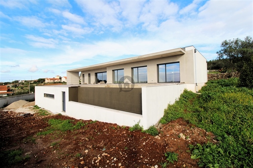 Villa moderne en construction près de Alcobaça - Côte d´Argent