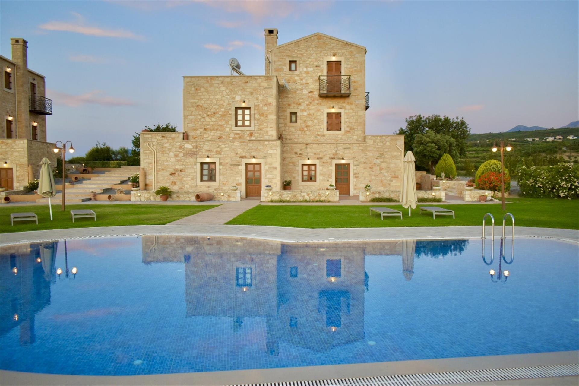 2 impressive stone villas for sale in Rethymno