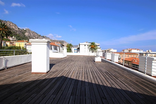 Beaulieu Sur Mer, Apartment 96 m² 4P -Terrace 150 m² sea view