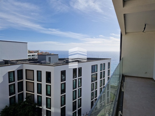 Apartamento T4 - Estrada Monumental - Empreendimento Luxo - 1ª Linha frente mar e acesso praia