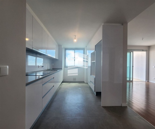 Neue 1-Zimmer-Wohnung - In der Nähe von Forum Madeira und Praia Formosa - Hohe Etage mit Meerblick