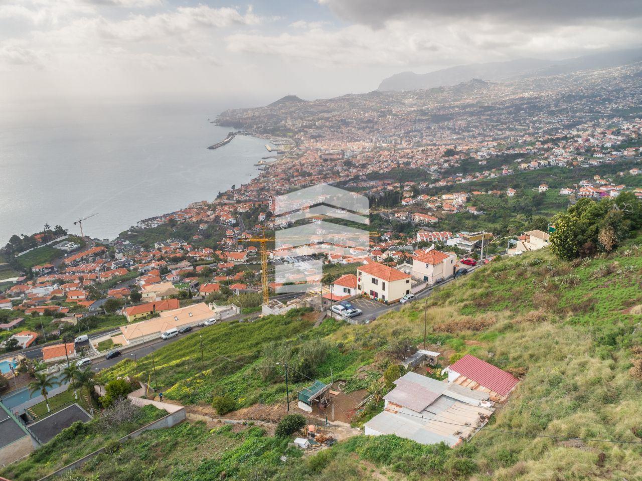 Terreno - São Gonçalo - Magnifica Vista