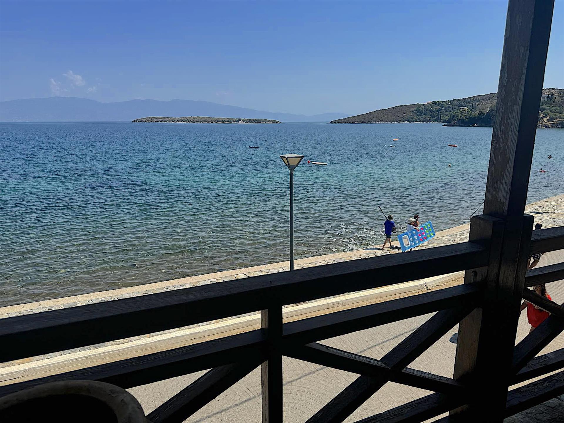 Seafront Home near Volos