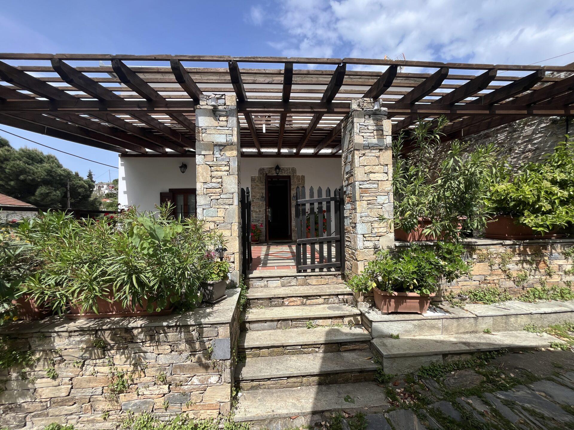 Family Home in Afetes