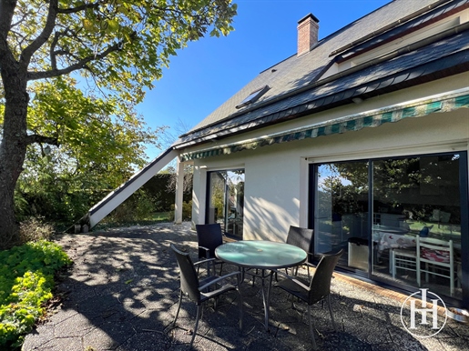 Superb architect-designed house near Saint Amand Montrond