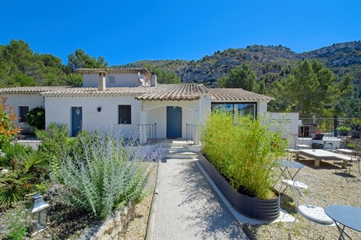 Propriété À Fontaine De Vaucluse