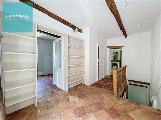 Maison de Village du XVIIIe siècle à vendre, 118m², jardin, Villenouvelle