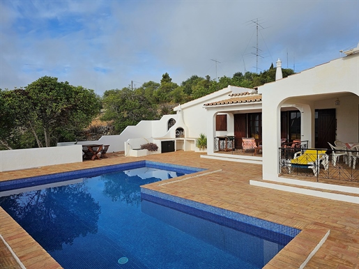 Traditionelle 3 Sz- Villa mit Swimmingpool in der Nähe von São Bras de Alportel