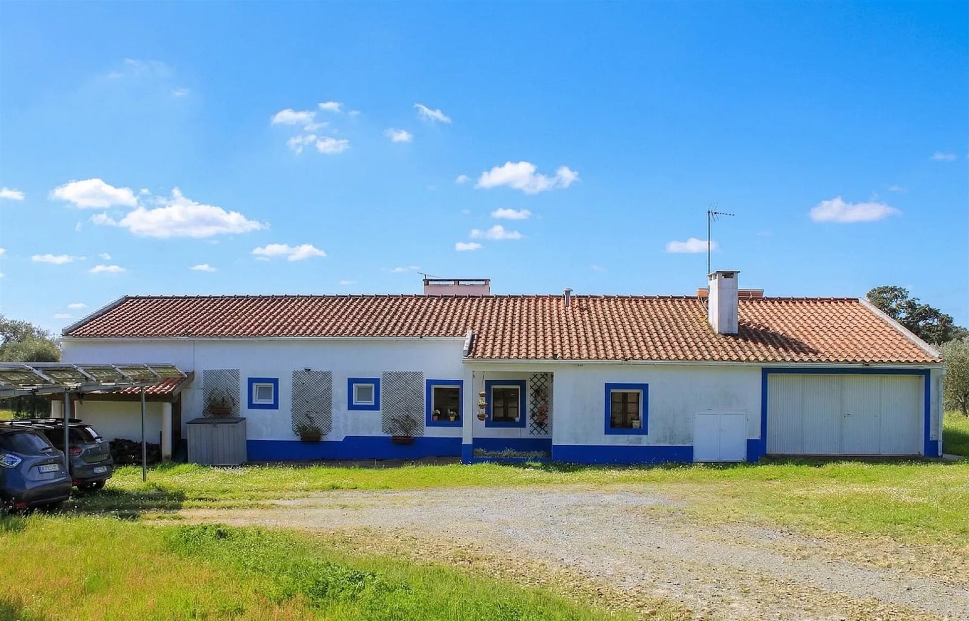 Country house with privacy and panoramic view in Santiago do Cacém