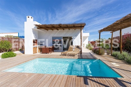 Villa with pool in Possanco 