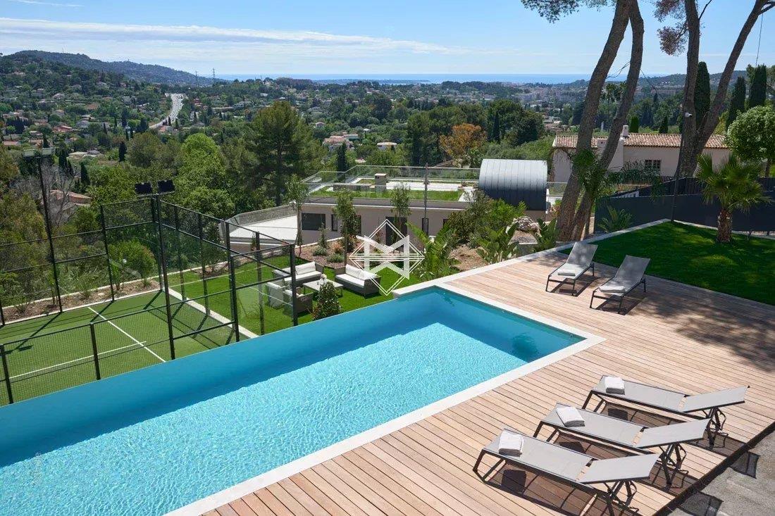 Mougins - Stunning 7 bedrooms Family Villa