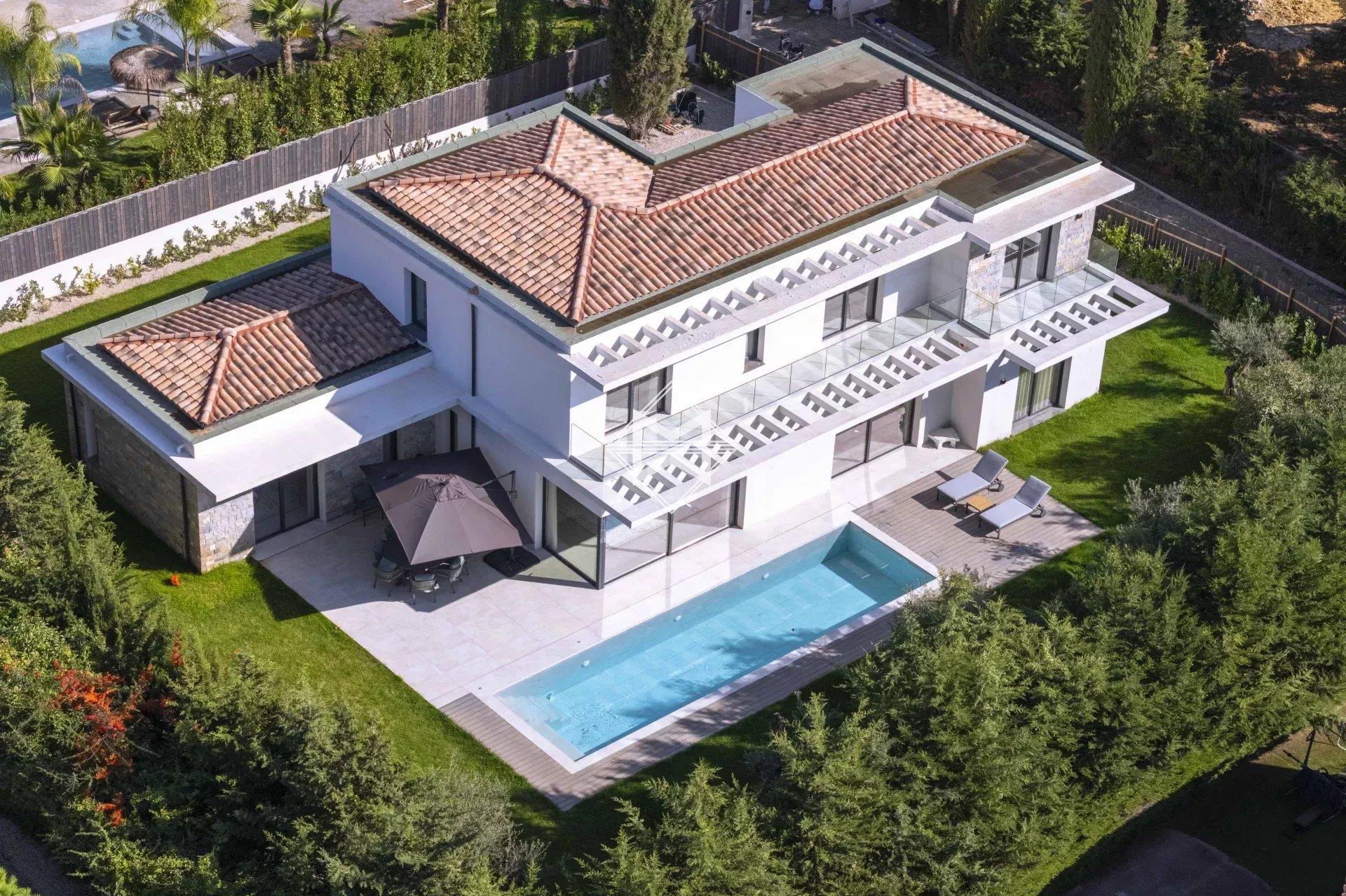 Splendid contemporary villa