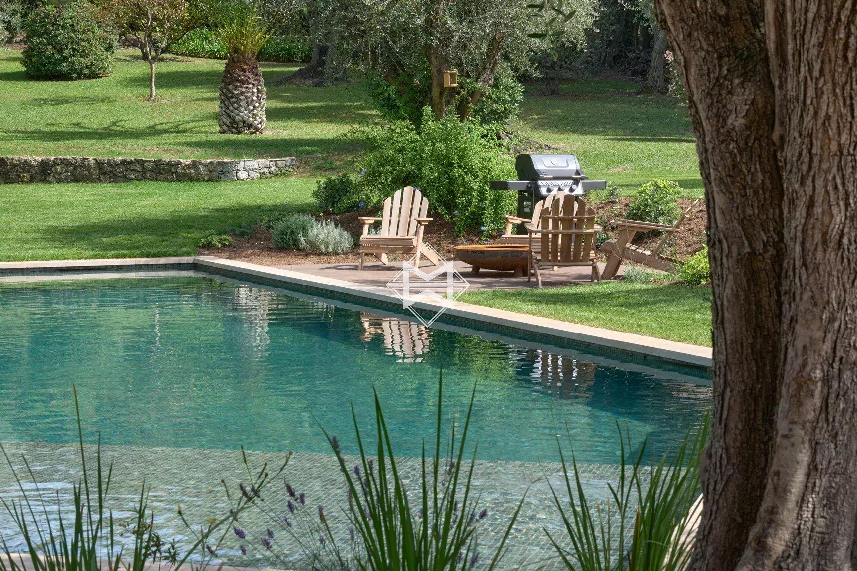 Rare, view on the hill of the village of Mougins.