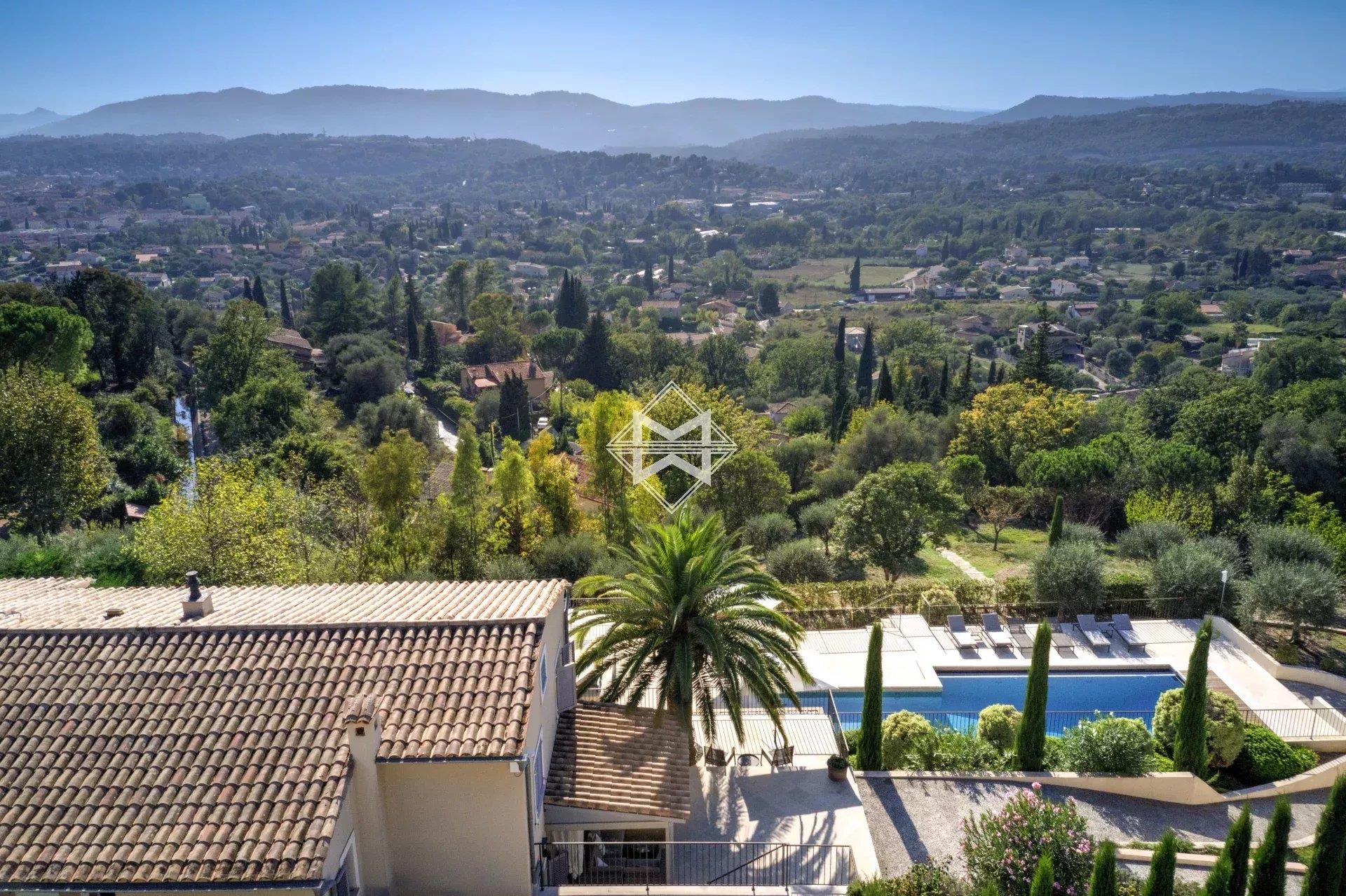 Luxury Villa with Panoramic Sea View on the French Riviera