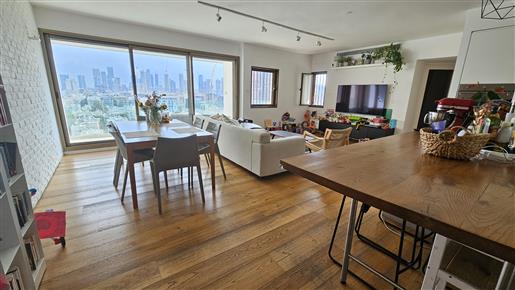 Rare Apartment In Basel Tower In The Old North Of Tel Aviv